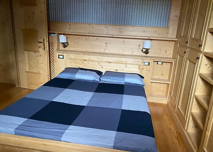 Precumon 16/5 Apartment *