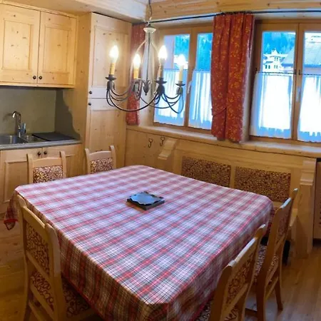 Precumon 16/5 Apartman Arabba